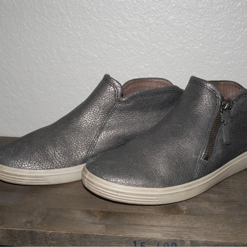 Ecco - Picture 5 of 5